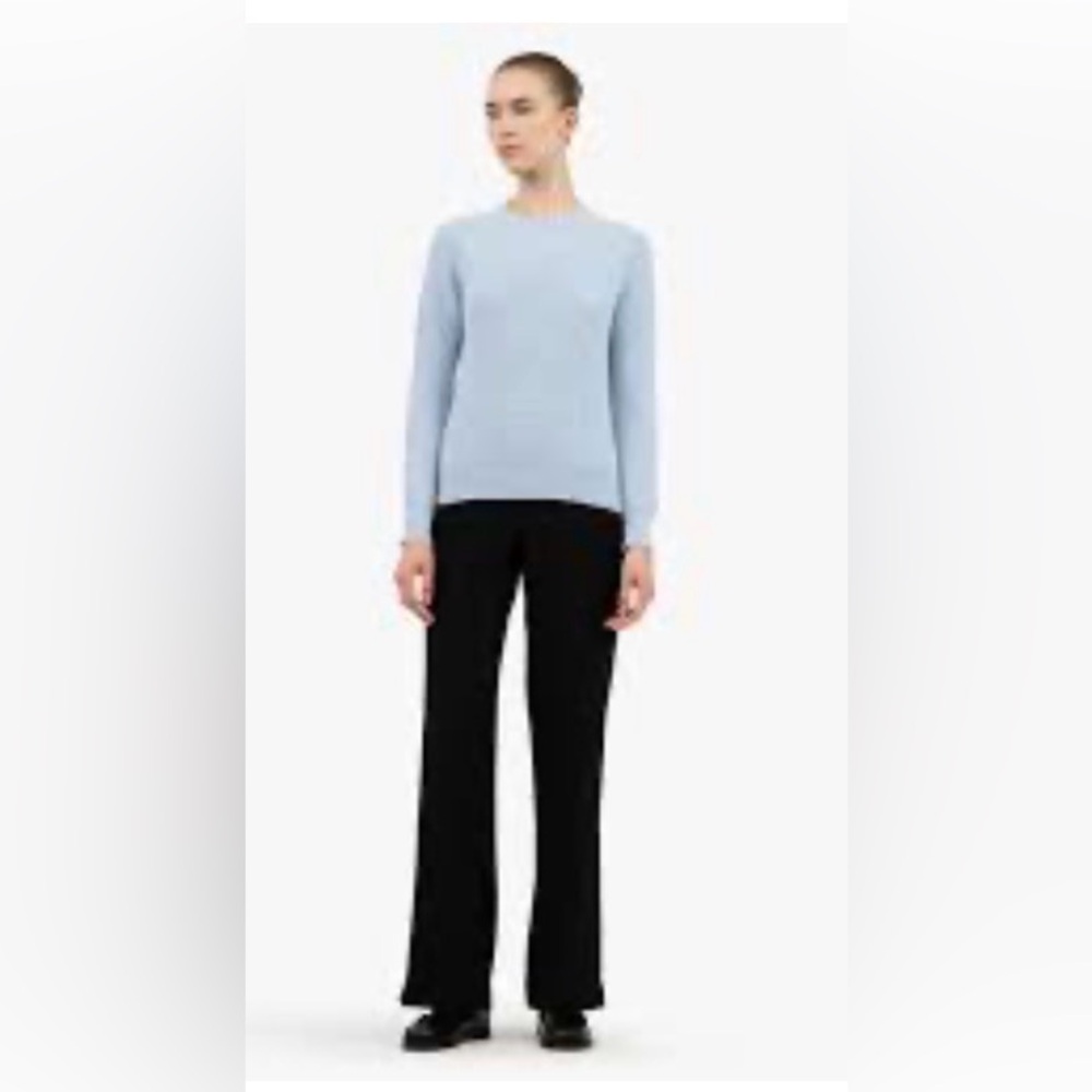 Charter Club,Sky Blue, 2 ply cashmere,Crew Neck,Sweater, size medium